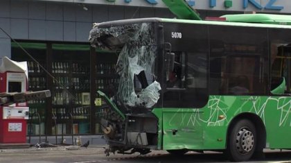 Алматыда адам өлімімен аяқталған автобус апаты: кінәлі әйел сотталды