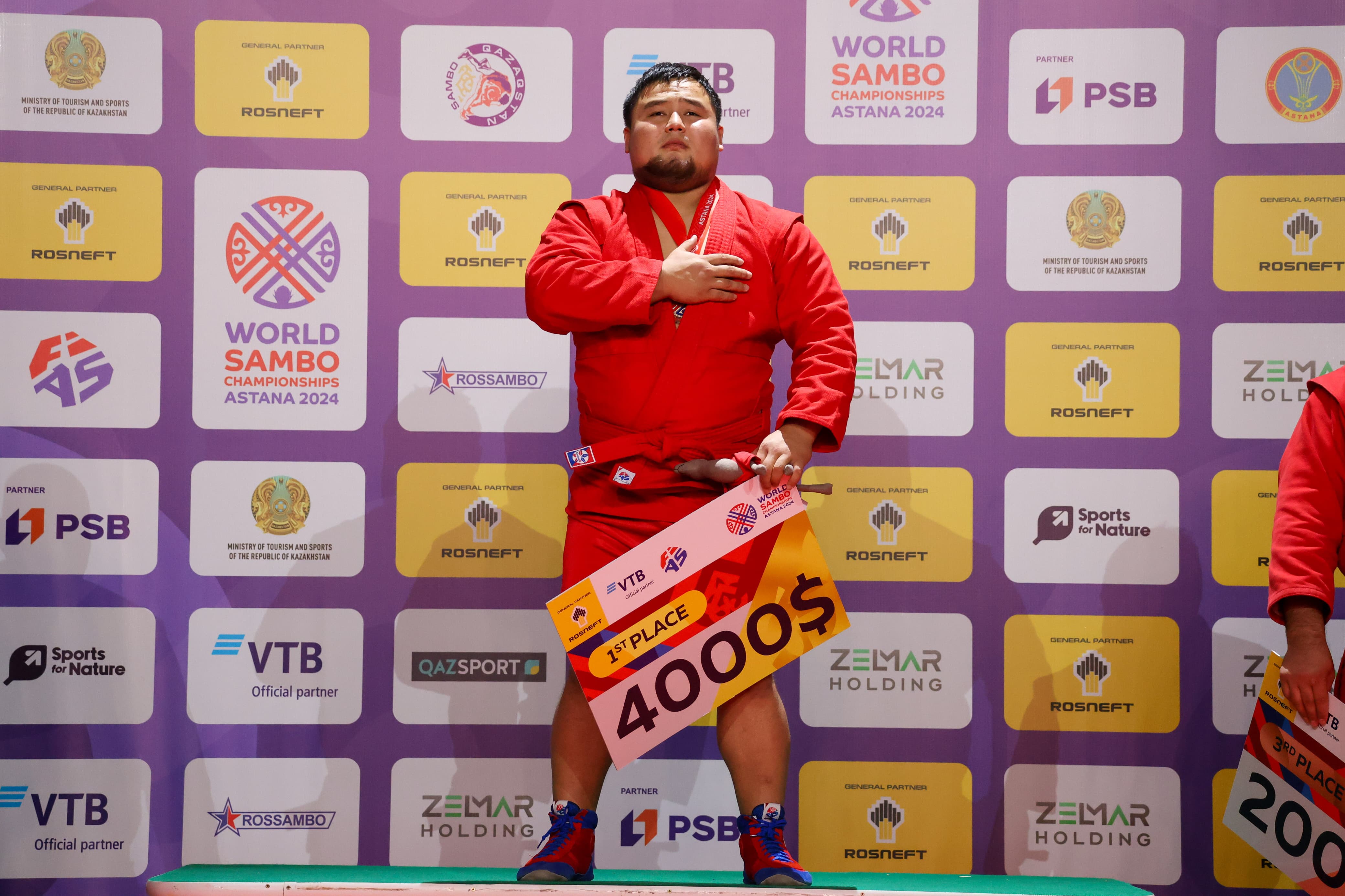 Темирлан Көлбай стал чемпионом мира