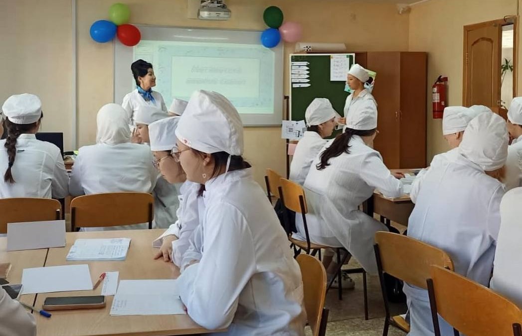 Үш медициналық колледждің лицензиясы уақытша тоқтатылды
