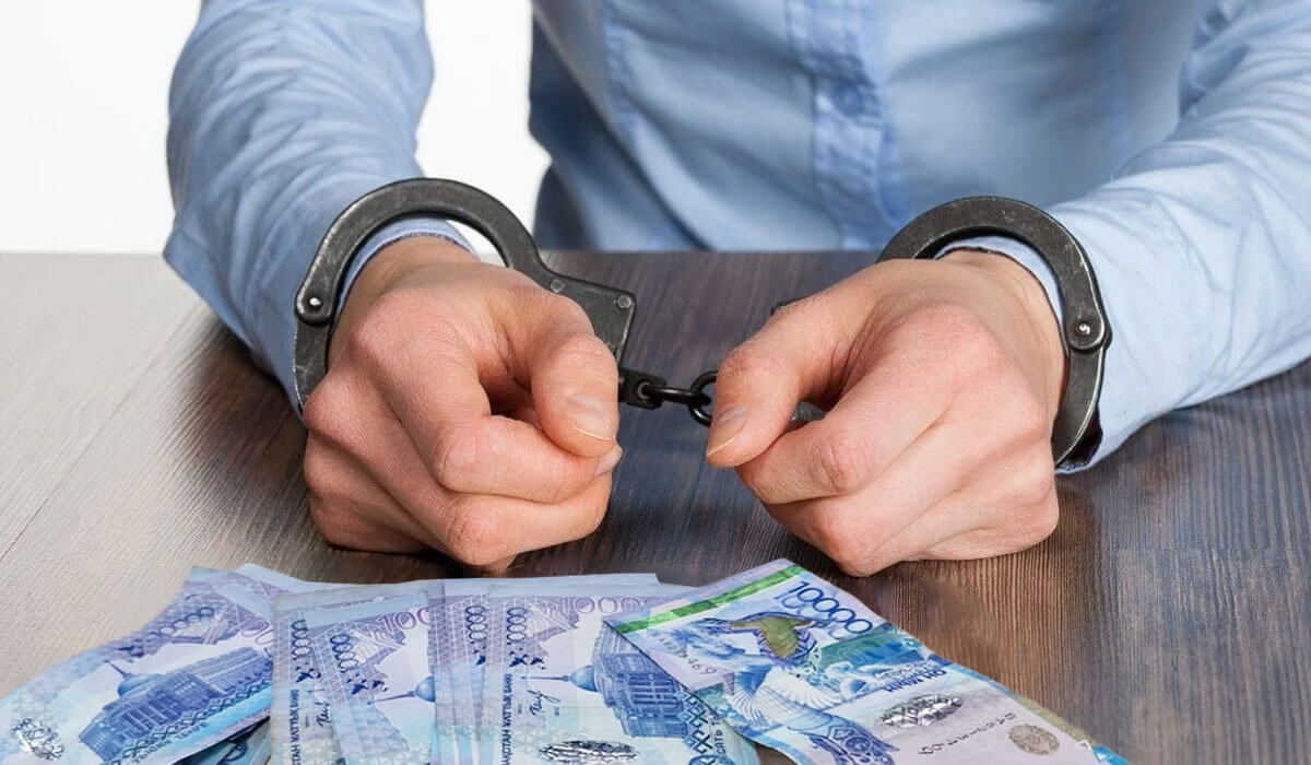 Ақмола облысында Мемлекеттік кіріс департаментінің басқарма басшысы ұсталды