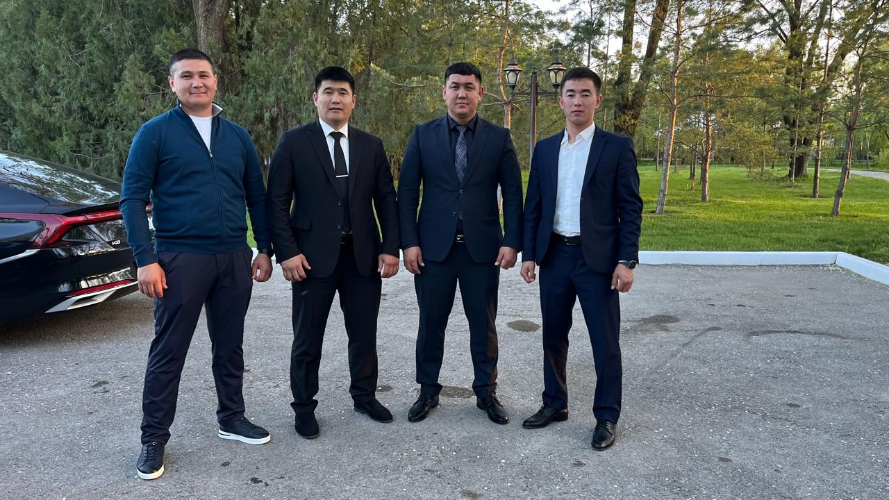Берденовтың жүргізушісі: «Қолдарында қару болған жоқ»