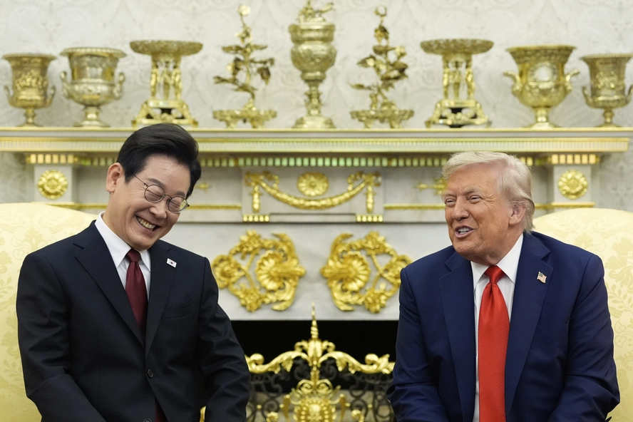 Трамп Ким Чен Ынмен тағы да кездесу өткізуге дайын екенін мәлімдеді