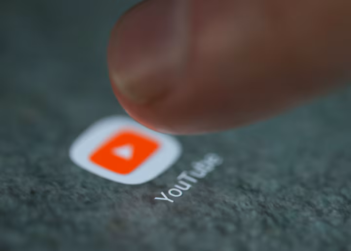YouTube Трамптың арнасын бұғаттағаны үшін 24,5 миллион доллар төлейді