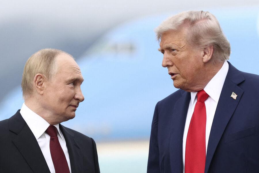 Путин мен Трамп саммиті кейінге қалдырылды