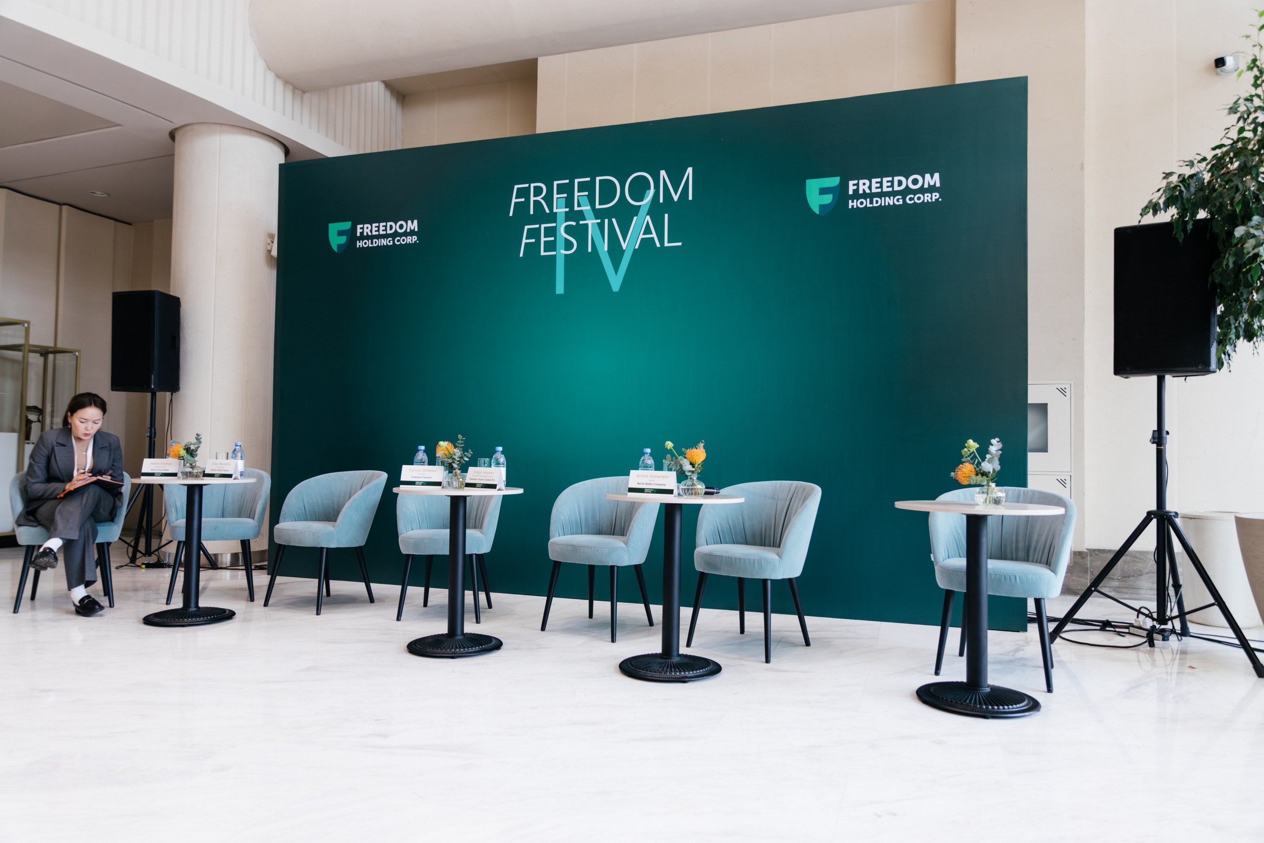 Freedom Festival IV балет өнерінің ең жарқын жұлдыздарын жинады
