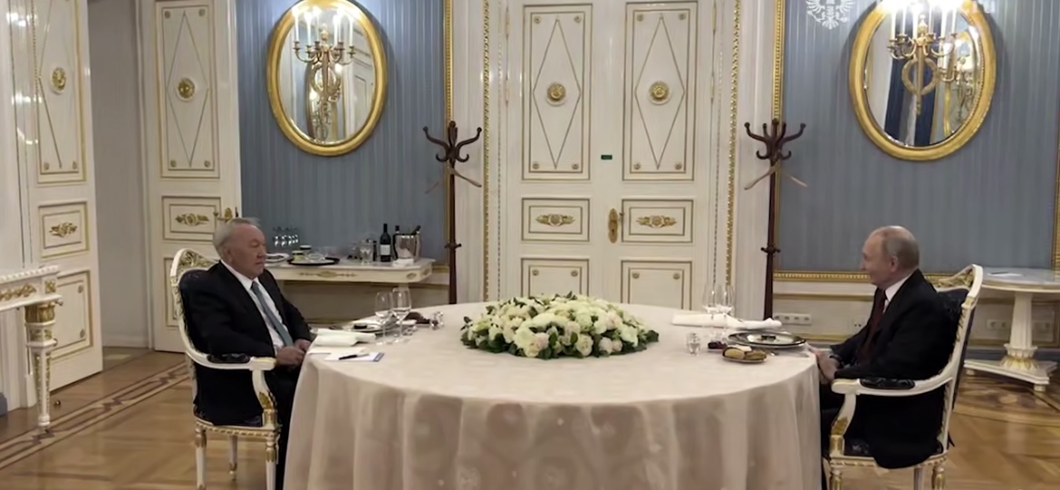 Назарбаев пен Путин кездесті