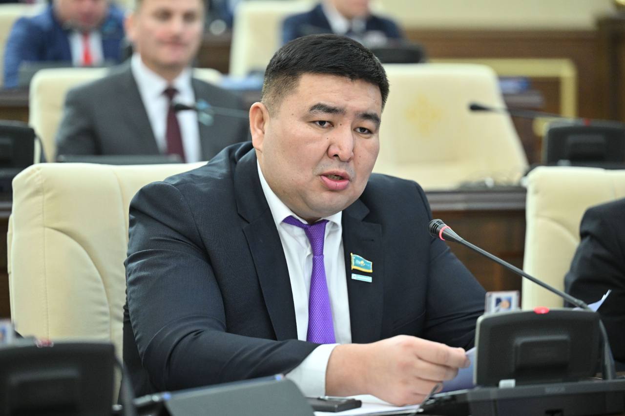 Депутат Бейсенбаев Ақордадан шақырту алды