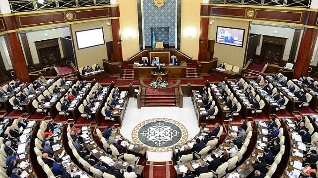 Парламент қашан тарайды?
