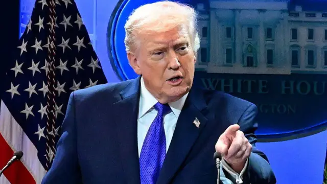 Трамп импорттық баж салығын 15%-ға дейін көтерді