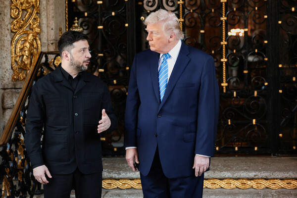 Трамп: Зеленскиймен келісу «әлдеқайда қиын»