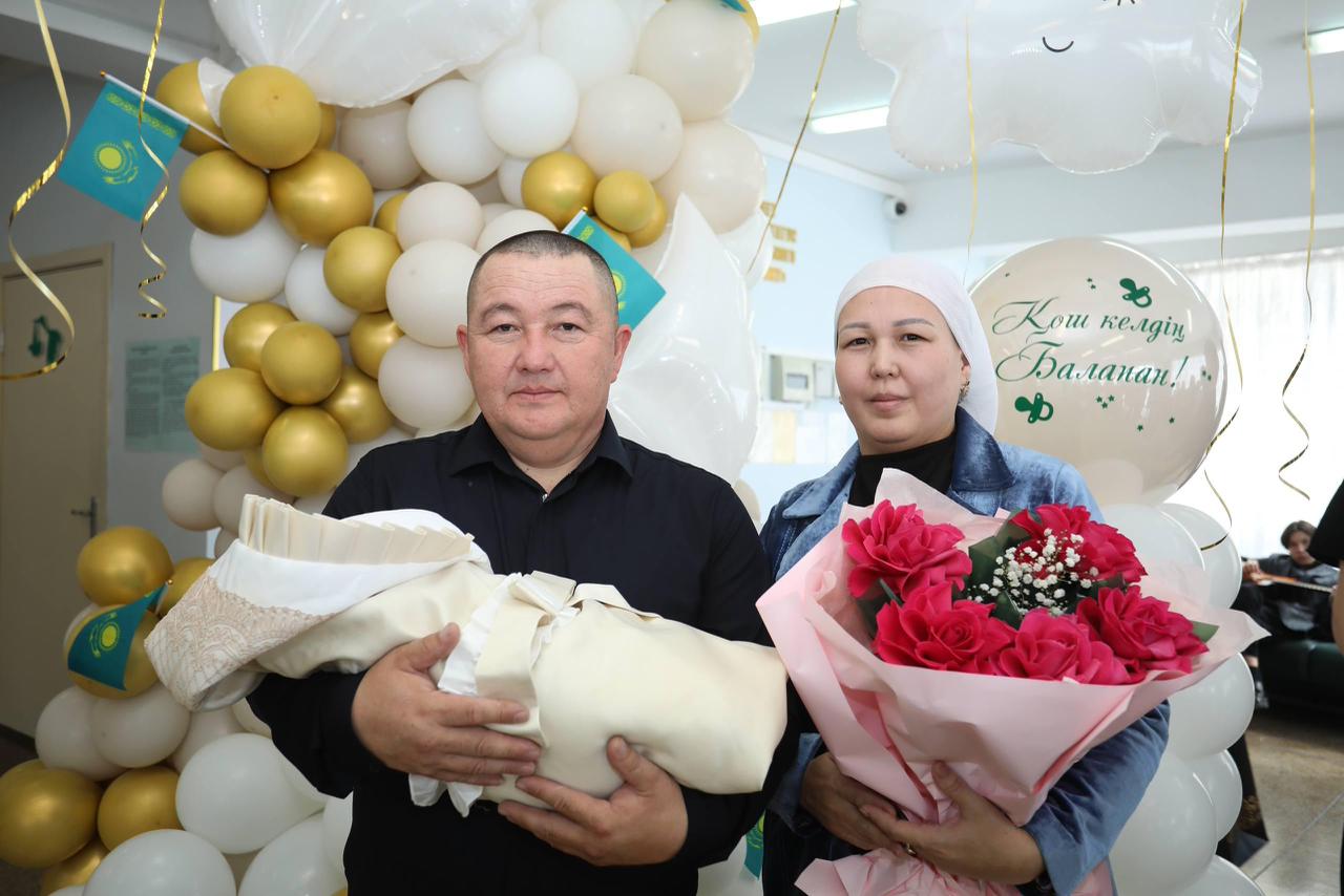 Маңғыстаулық АтаЗаң Атазаңмен жүздесті