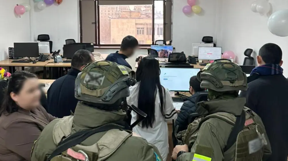 Қазақстандықтардың жеке дерегін сатқан топ құрықталды