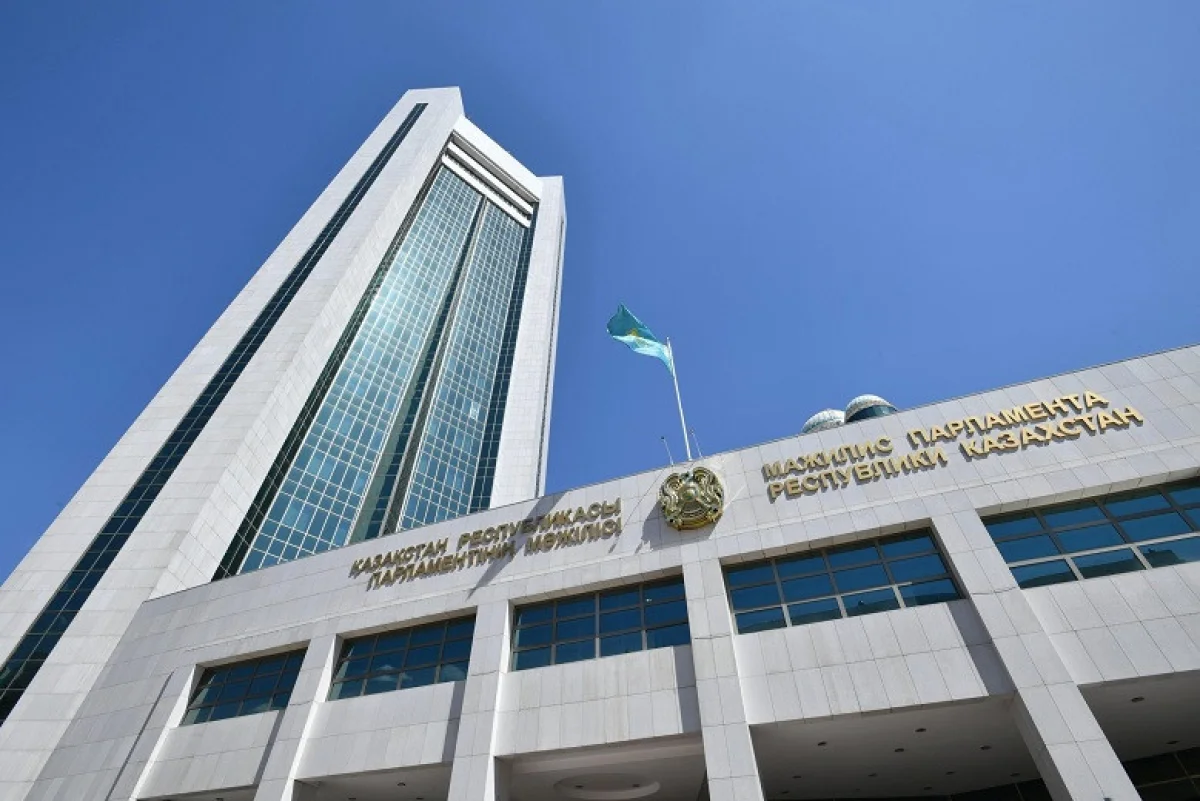 Құрылтай туралы заң жобасы 1 шілдеден бастап күшіне енеді - Парламент
