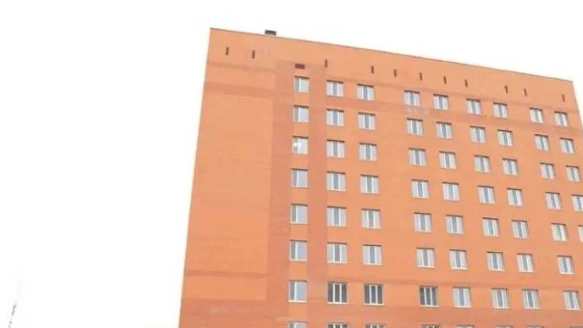 Қарағандыда шетелдік студент жатақхана терезесінен құлап қаза тапты