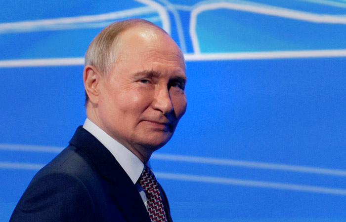 Сәрсенбідегі сапар: Путин Қазақстанға үш күнге келеді