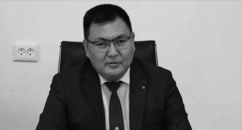 Атырау облысында аудан әкімінің орынбасары жол апатынан қаза тапты