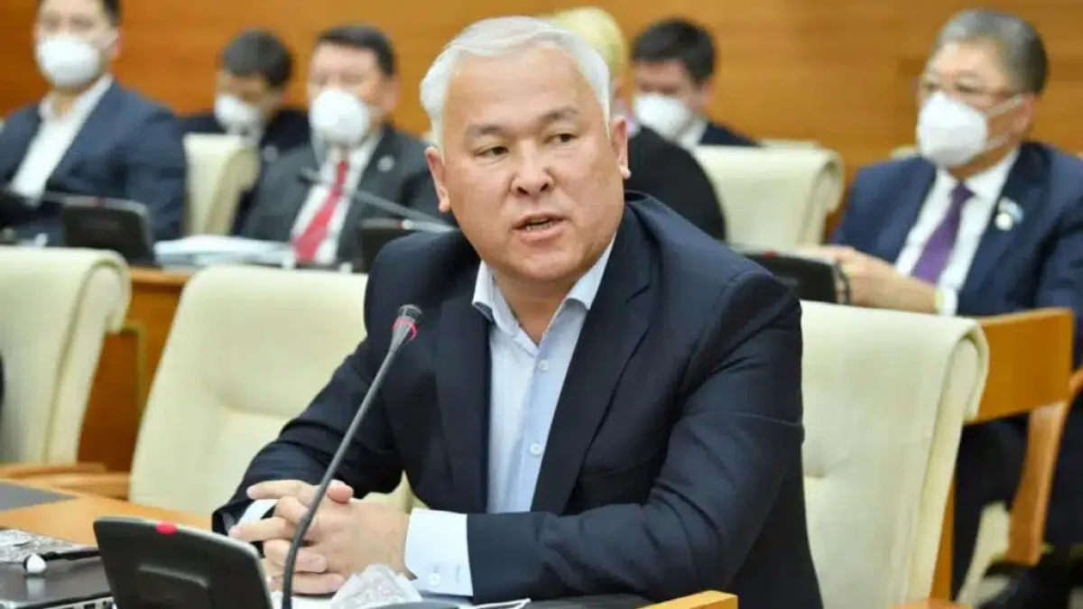 Juz пікір: “Біздің үкімет кімге қызмет етіп отыр?”