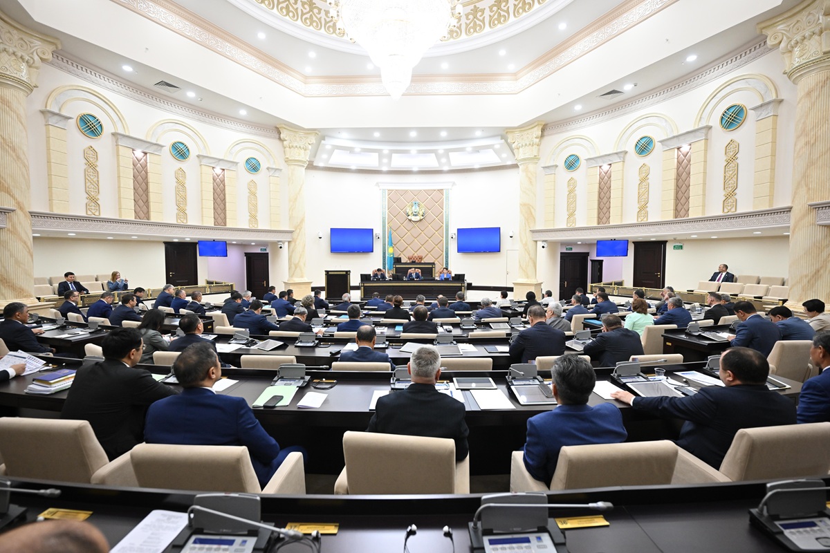 Сенат тарқады