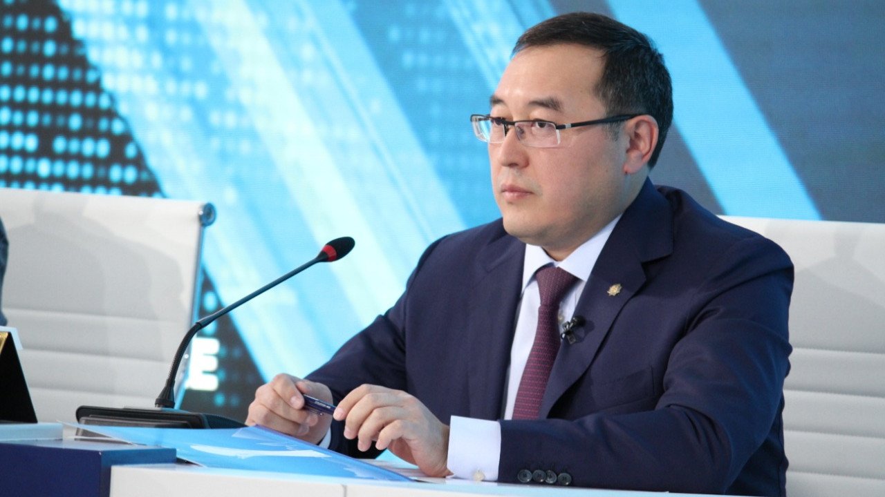Сұлтанғазиевке сын: Бектенов Алматы облысының әкімінің олқылығын атады